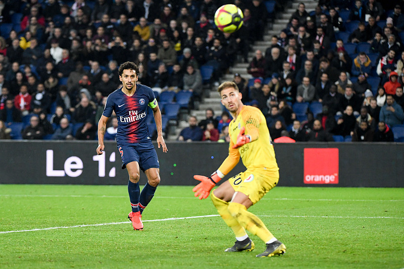 喀麦隆国脚尼亚马雷乌出轨，被女友曝光整个抓奸过程