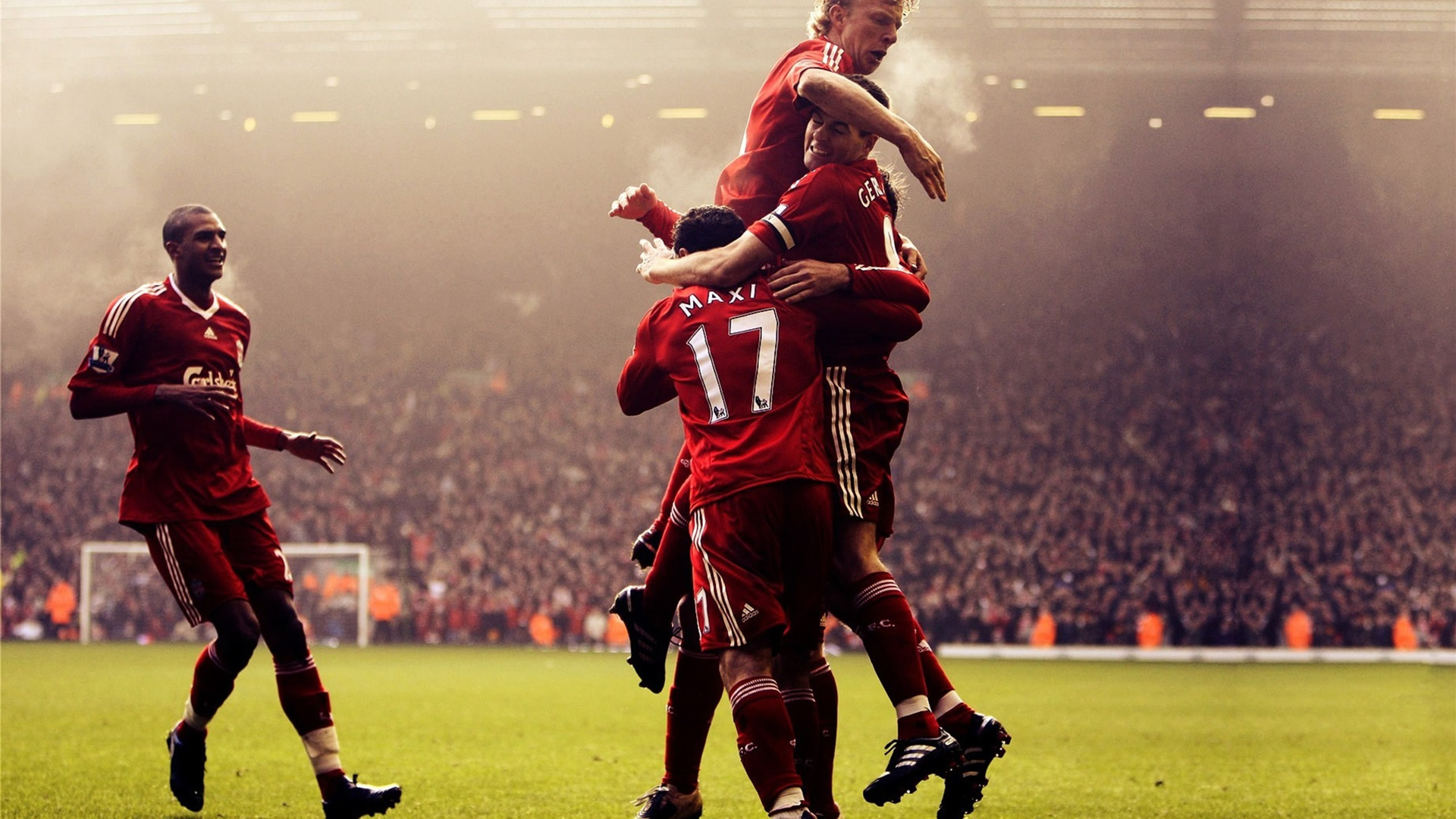 三连冠！上海海港加冕2025赛季中超冠军，摘下队史中超第四星