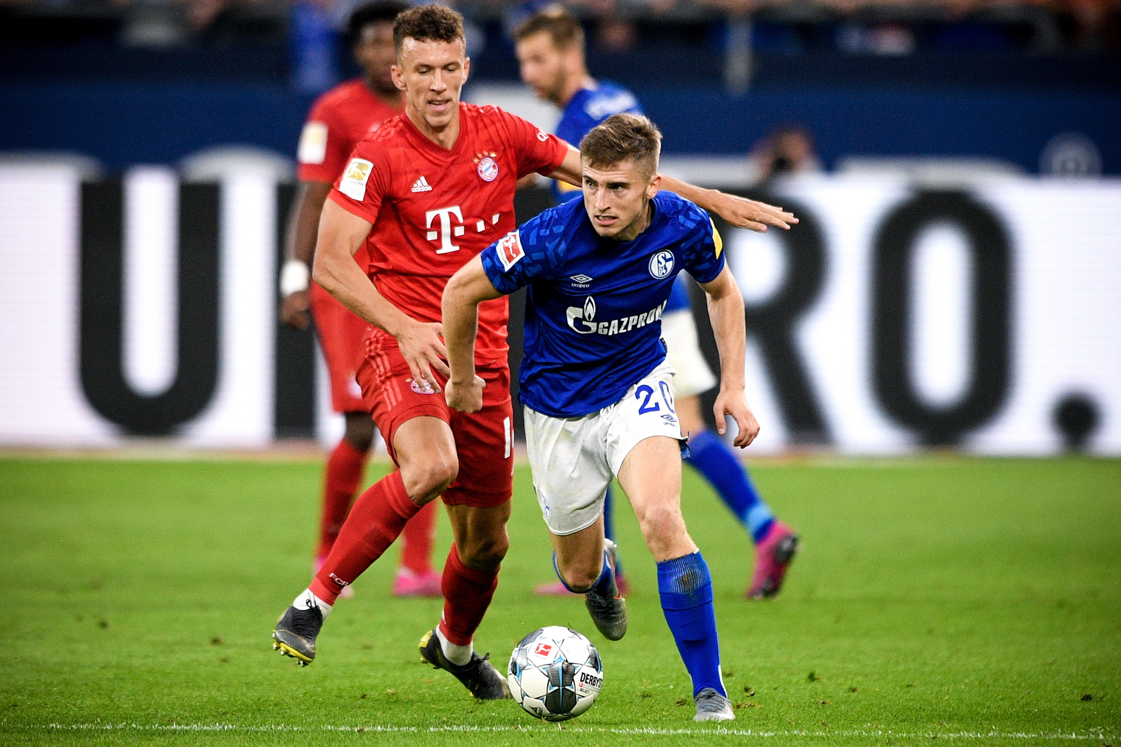 欧冠半场：布兰特、阿利萨米破门，多特1-1博德闪耀