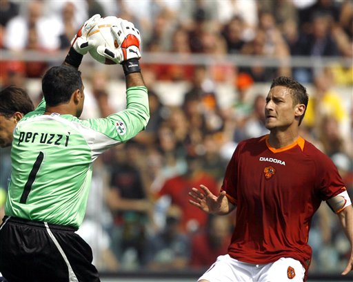 TA：利物浦中场莫顿即将加盟里昂，转会费含浮动约1500万镑